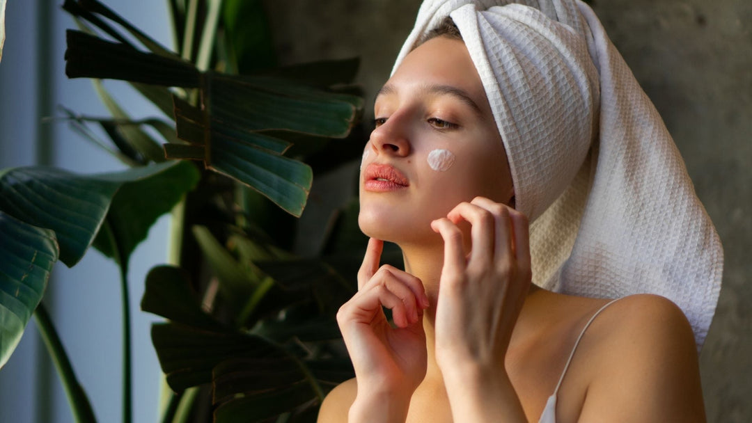 Bien choisir sa crème visage : hydratante, nourrissante, adaptée