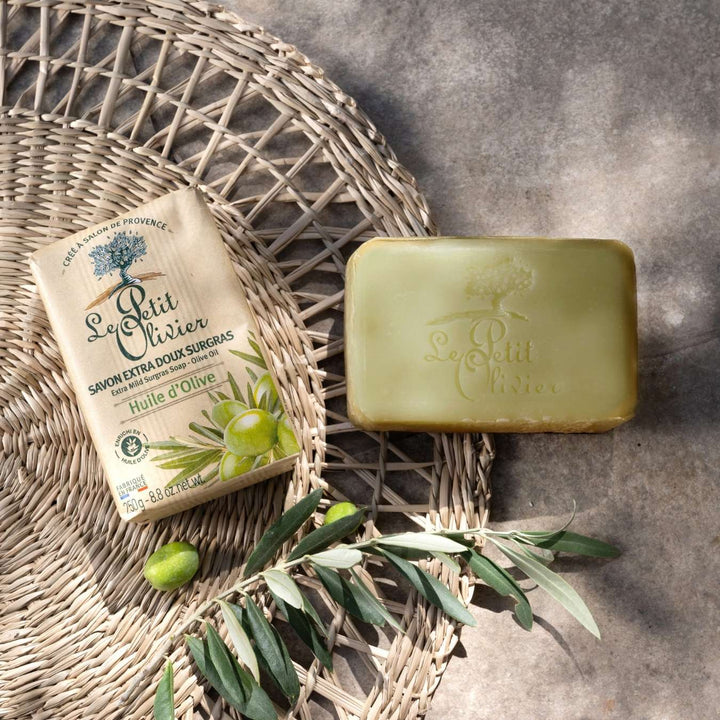 le petit olivier extra-gentle superfatted olive oil complementary soap 1