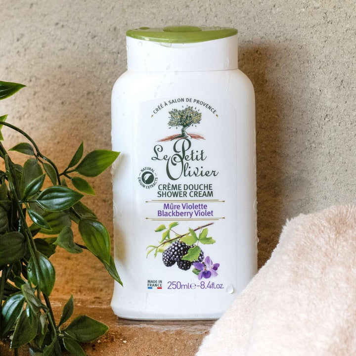le petit olivier creme douche extra douce hydratante mure violette produit