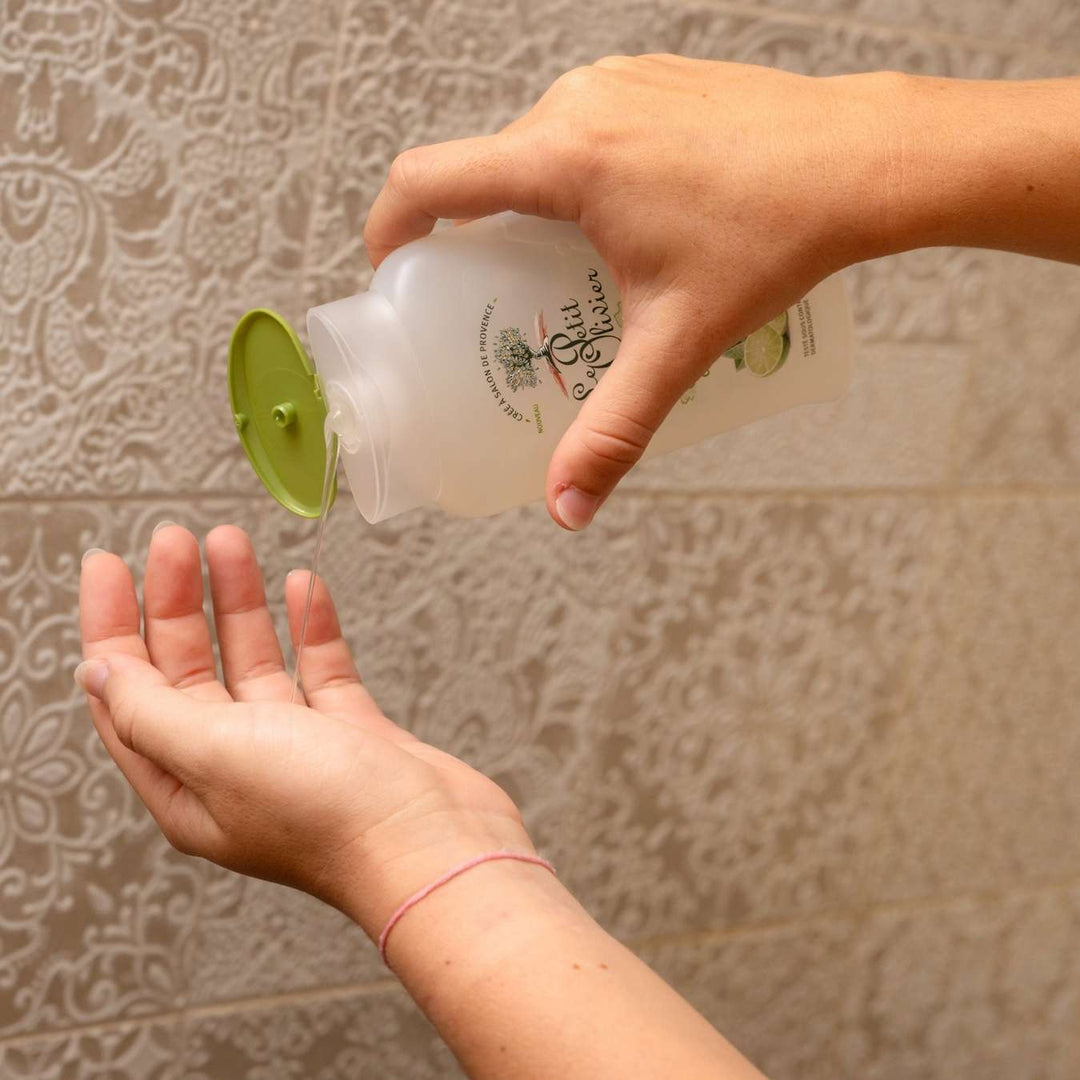 le petit olivier eau olive bio peche de manosque shower gel use 1